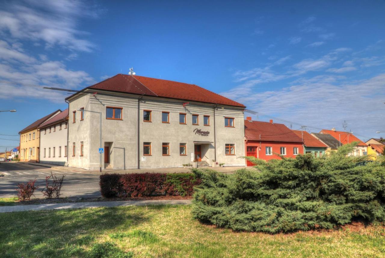 Penzionmoravia Moravská Nová Ves Buitenkant foto
